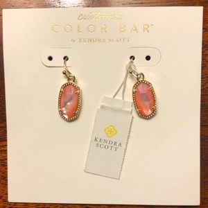 Kendra Scott “Lee” drop earrings in rose quartz